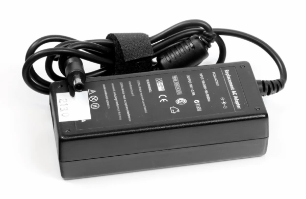 Samsung 60W 16V 3.75A laddare - Kompatibel