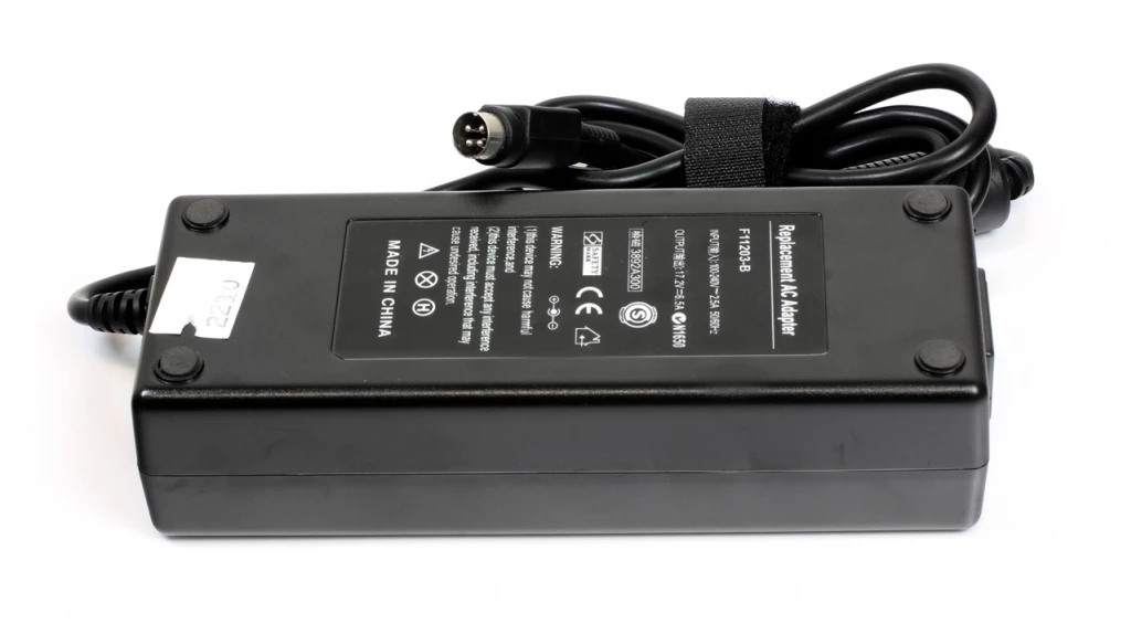 Billig EPS 112W 17.2V 6.5A strömförsörjning - Kompatibel med 4-pin stick | Snabb leverans & Prisgaranti EPS 112W 17.2V 6.5A laddare med 4pin stick - Kompatibel