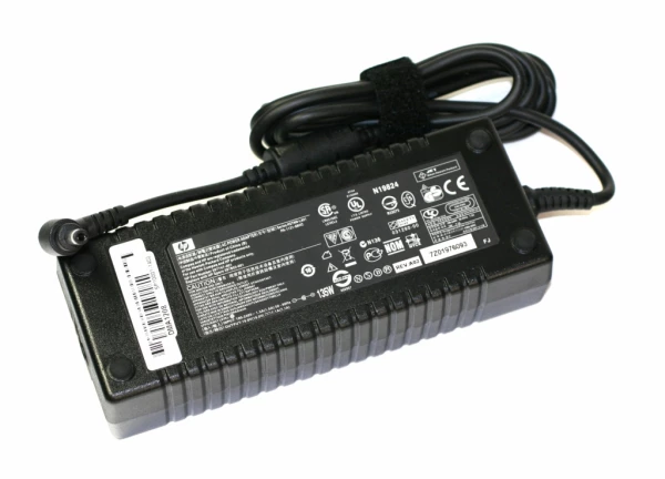 HP Compaq 135W 19V 7.1A laddare - Original
