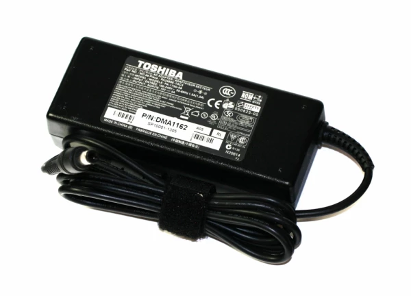 Toshiba 75W 15V 5A laddare med 6.3mm x 3.0 mm, Barrel Tip- Original