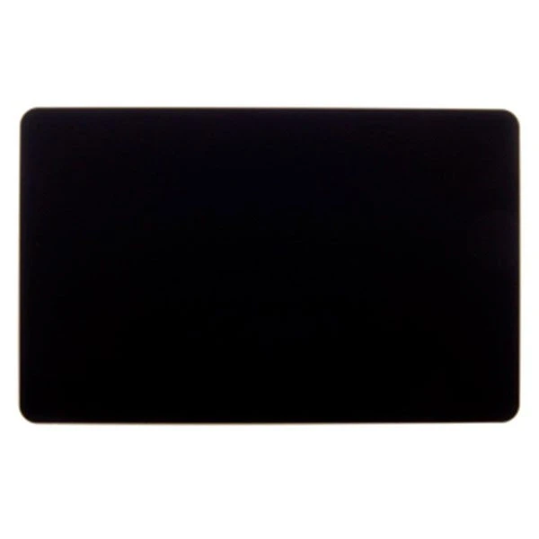 Plastkort i mat finish med hvid kerne