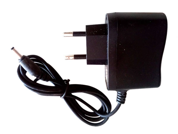 Billig 5V strömförsörjning till Nokia med stor laddkontakt - Köp nu! 5V laddare med charger with little big plus - kompatibel